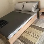 Artfan Guest Apartman Varvara