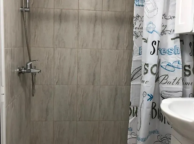 Artfan Guest * Varvara (Burgas)