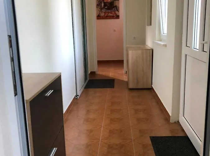 Apartment Artfan Guest *